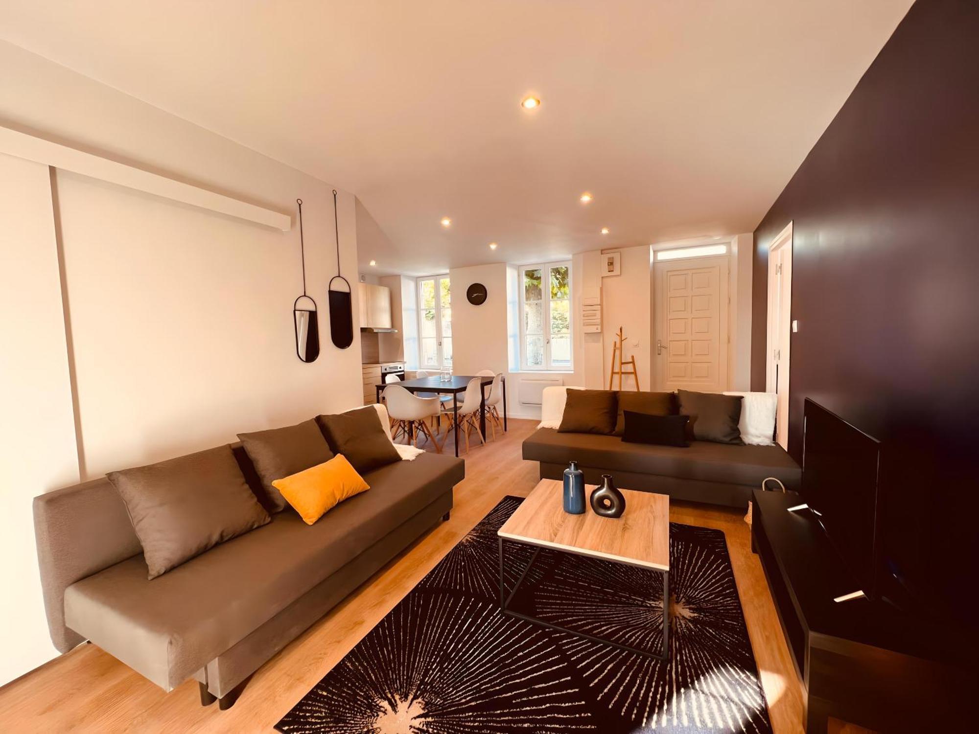 Le Blue Sight - Homy Apartment